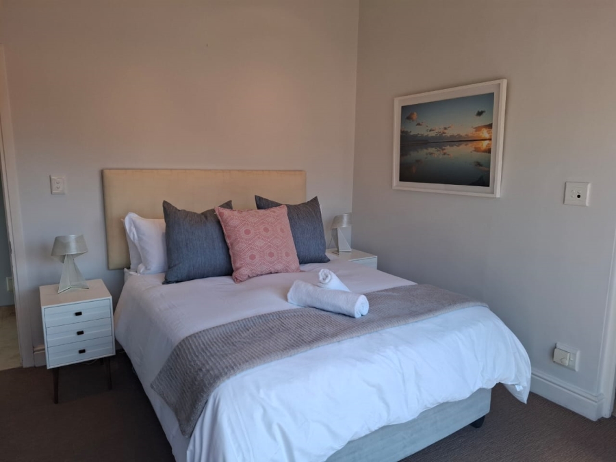 To Let 2 Bedroom Property for Rent in Green Point Western Cape